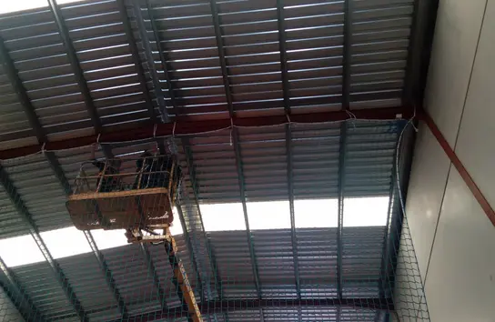 Tejado industrial reparado